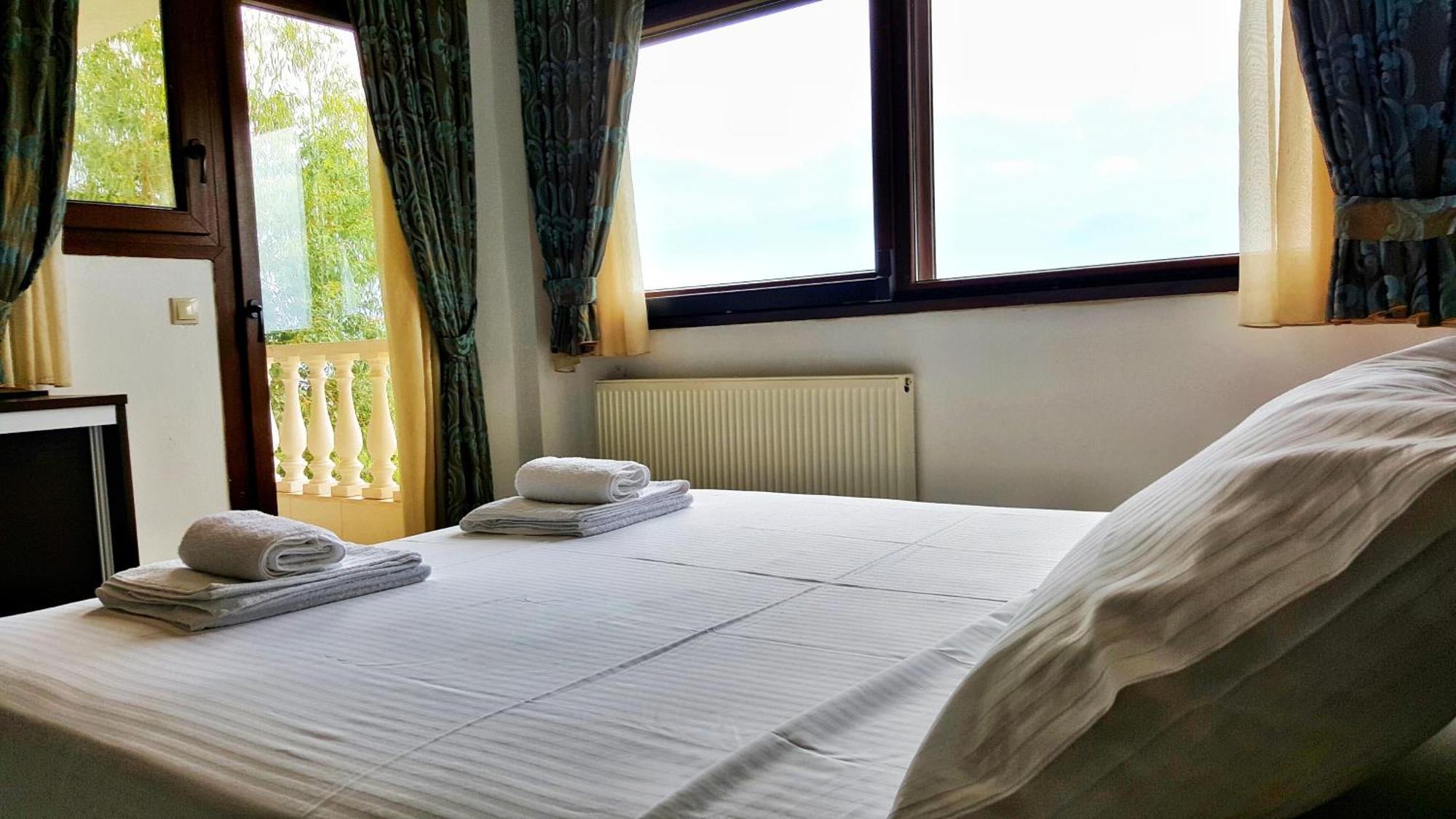 Bungalow White Tennis Apartments & Suites Pefkohóri Szoba fotó